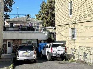 561 59th St, West New York, NJ 07093