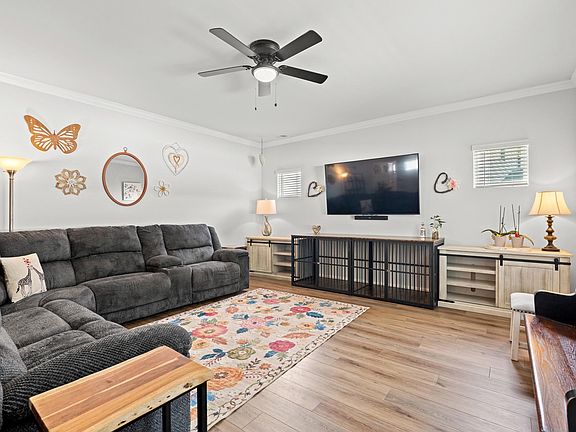 3rd image of 868 Agostino Dr.