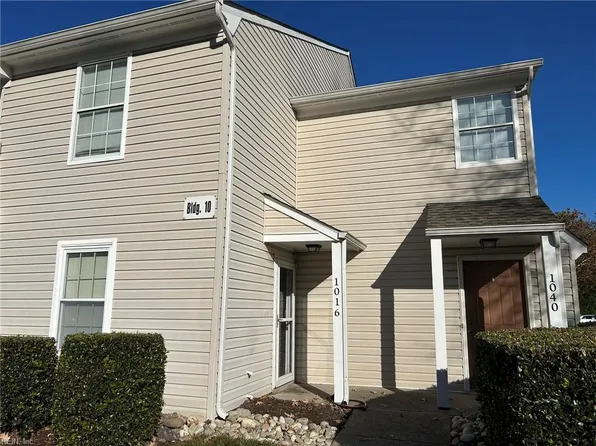 1016 Pebblewood Dr, Virginia Beach, VA 23464