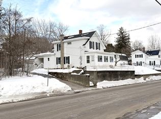 28 Eastford Rd, Southbridge, MA 01550