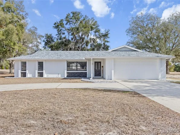 6275 N Myaka Ave, Crystal River, FL 34428