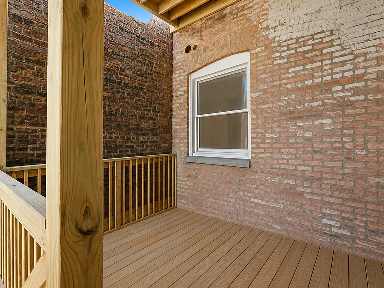 6914 N Sheridan Rd #2 — Photo 14