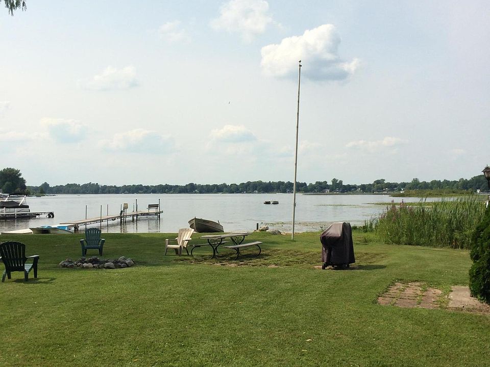 2nd image of 1081 Thompson Dr