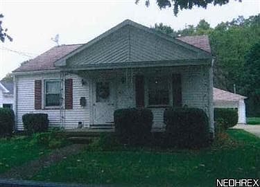 1st image of 601 E Chestnut St