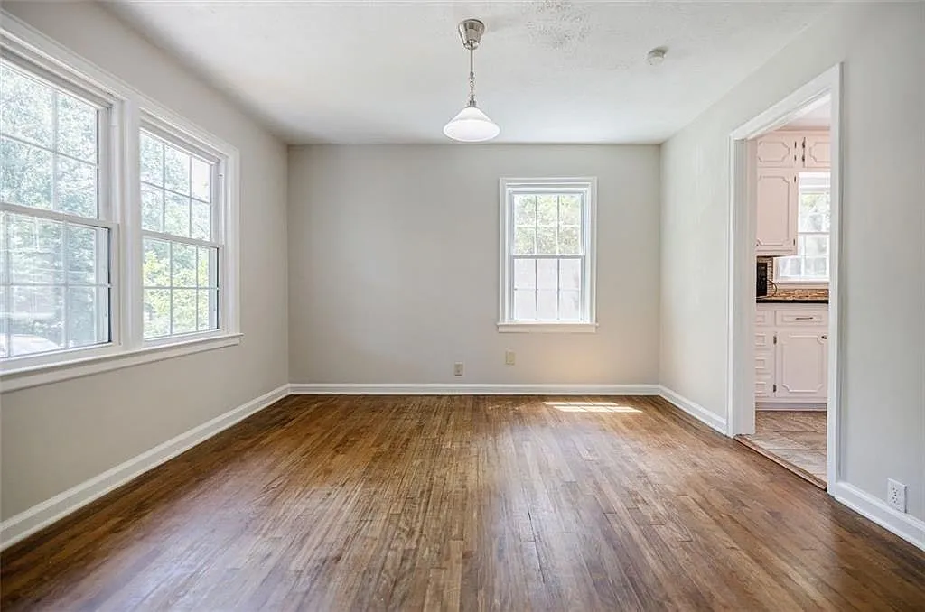 1716 Beacon Hill Blvd NE, Unit 1 — Photo 2