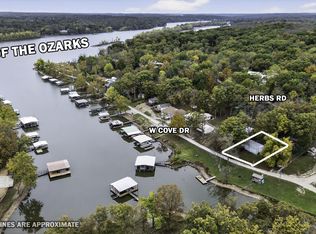 28329 W Cove Dr, Lincoln, MO 65338