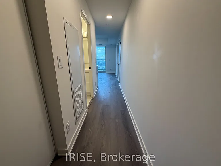 33 Erie Ave #1002 — Photo 4