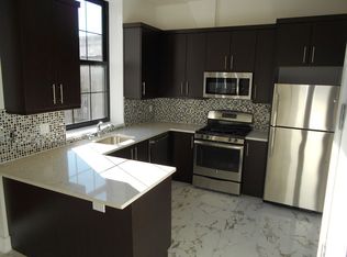 2575 22nd St APT 2G, Astoria, NY 11102