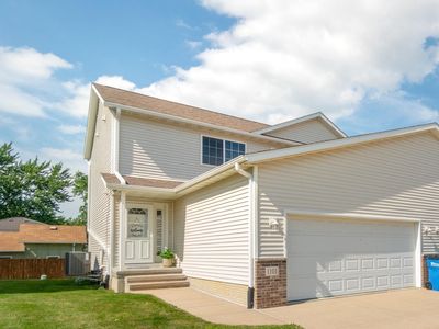 1101 Lois Ln, Waterloo, IA, 50702
