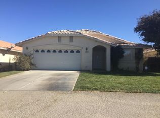 9591 Mountain Pine Ct, Phelan, CA 92371