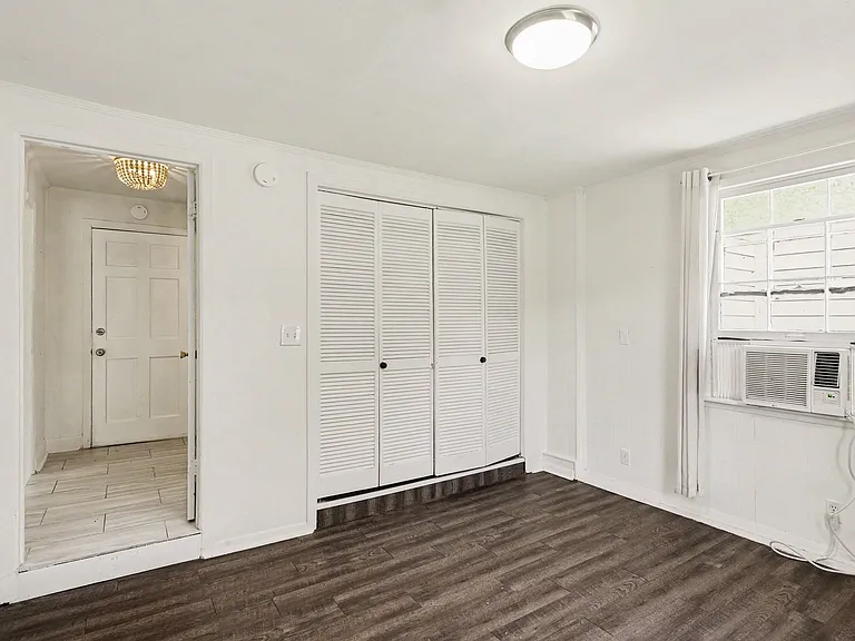 2909 Sharon Hill Cir #B — Photo 6