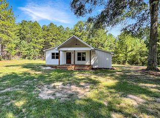 7129 McComb Holmesville Rd, McComb, MS 39648