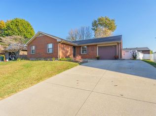 2212 Landing Mdws, Owensboro, KY 42303