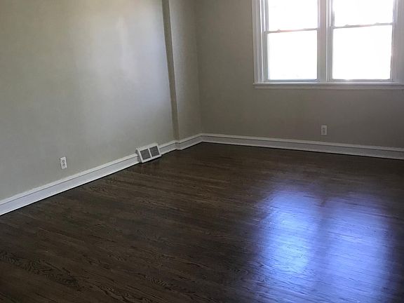 3rd image of 7205 Erdrick St Floor 1