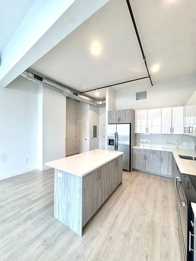Riverfront Lofts — Photo 3