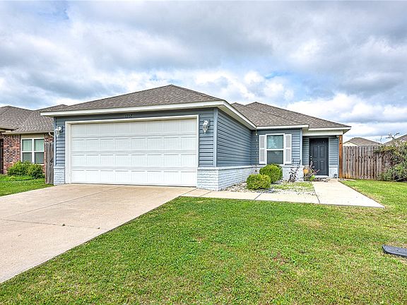 2nd image of 1357 S Kingfisher Ln