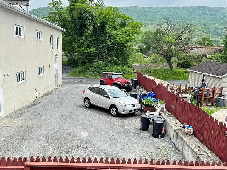 748 Mauch Chunk Rd — Photo 22
