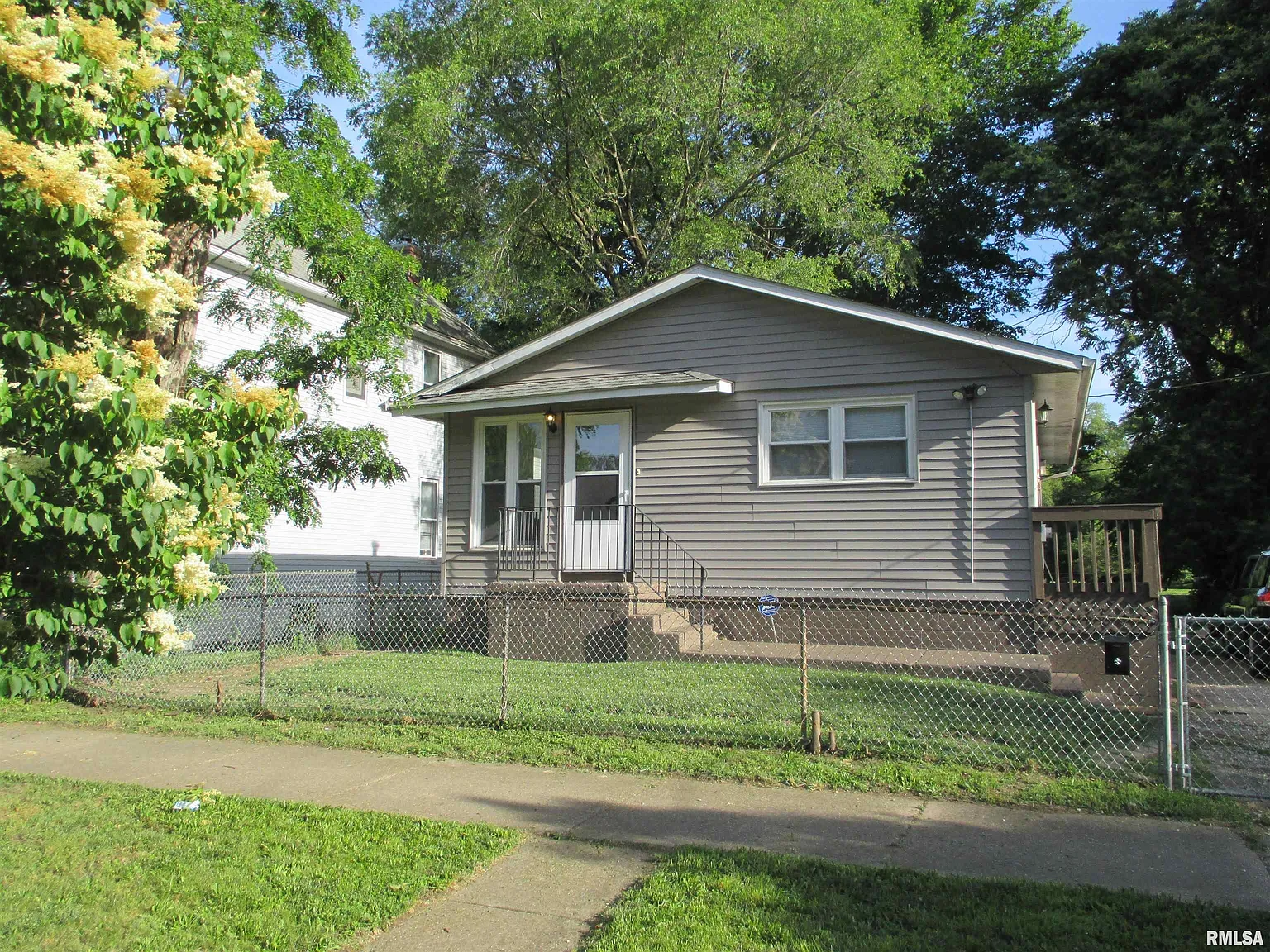 1310 W Aiken Ave photo 1