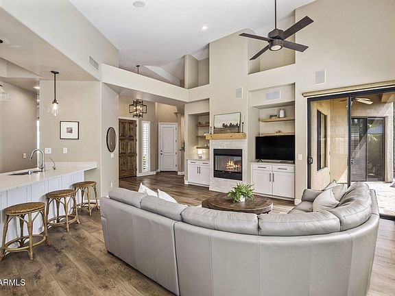 5th image of 3023 E HAZELWOOD Street