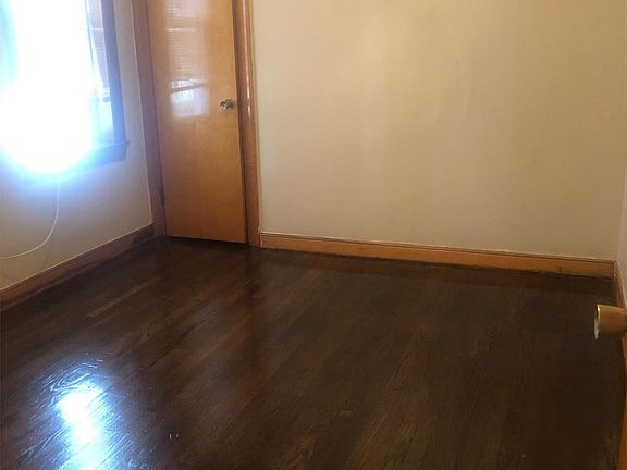 4th image of 7843 S Hoyne Ave