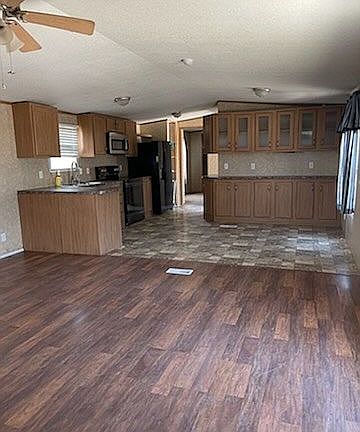 4th image of 8739 W Saturn St