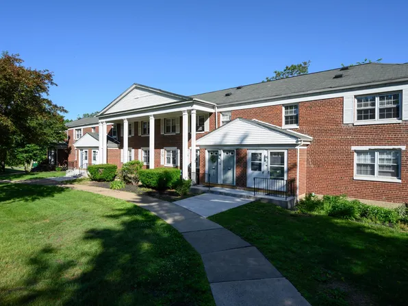 Oakmont Park Apartments