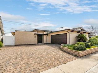 17422 Madera Ln, Huntington Beach, CA 92647