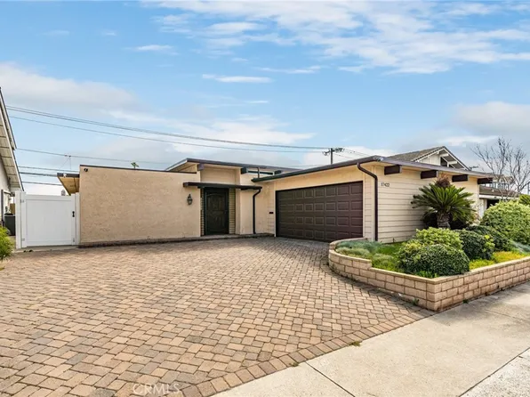 17422 Madera Ln, Huntington Beach, CA 92647