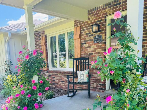 401 Silverwood Ln, Joplin, MO 64801