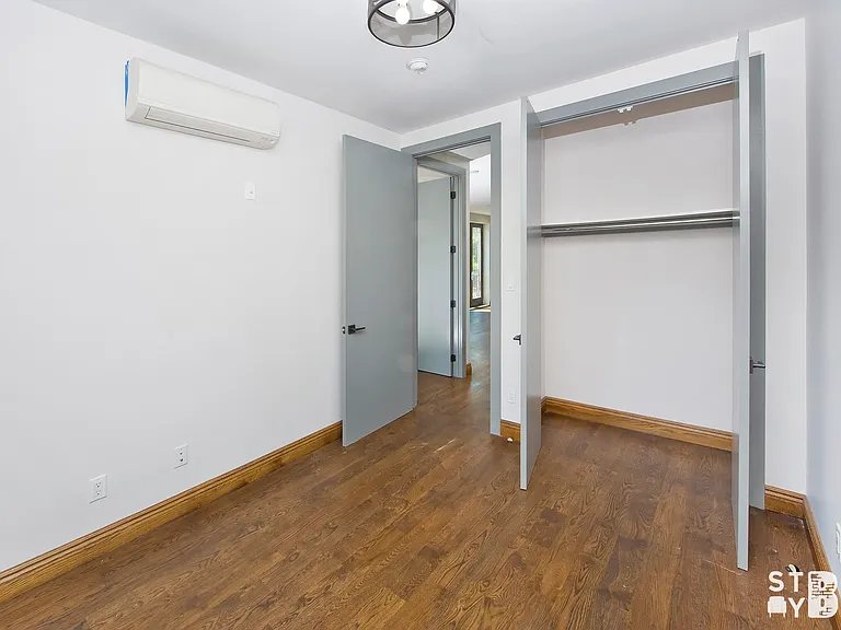 599 Myrtle Ave #2R — Photo 8