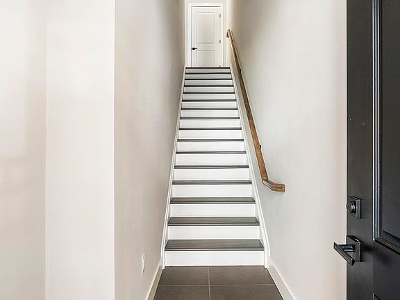 3rd image of 6110 Fillmore Pl #3