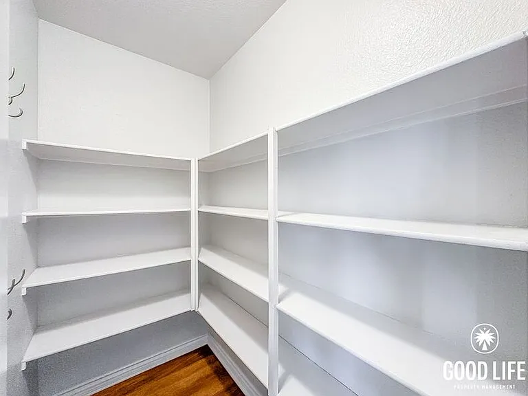 823 Scenic Terrace Pl — Photo 7
