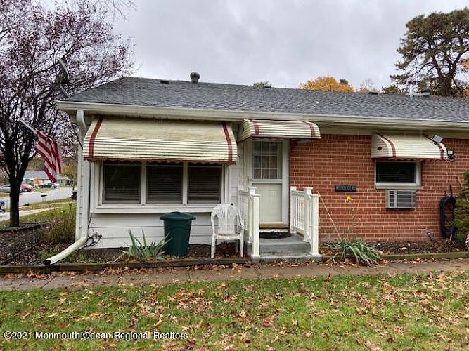 1st image of 8B Valley Forge Dr