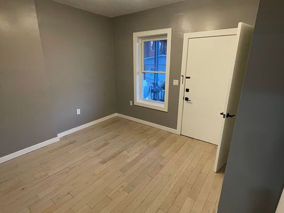 2nd image of 514 Orange St #1L