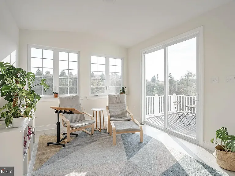 350 Flintrock Ct — Photo 18