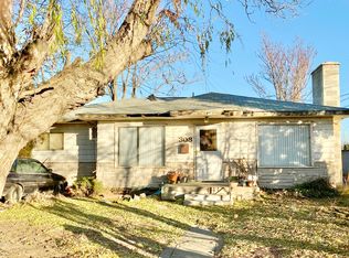 308 S 11th St, Sunnyside, WA