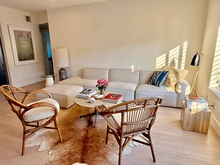8115 Hawthorne Ave #3 — Photo 5