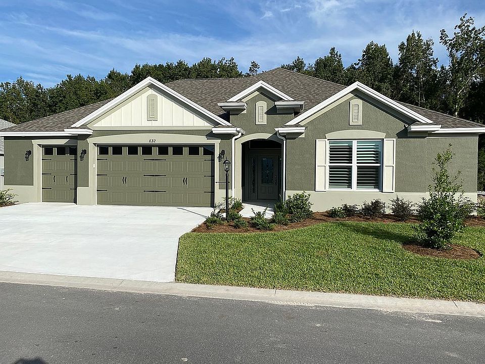1st image of 832 Akin Way