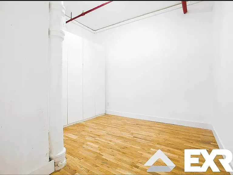 315 Berry St #107 — Photo 8
