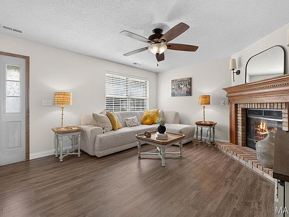 4th image of 1383 Forest Creek Dr #5