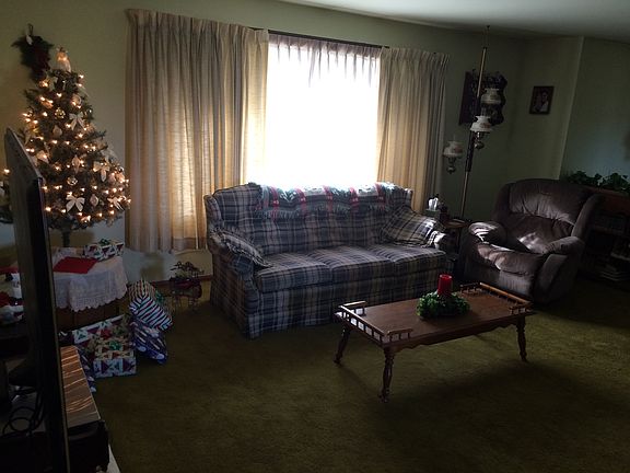 Large bright living room