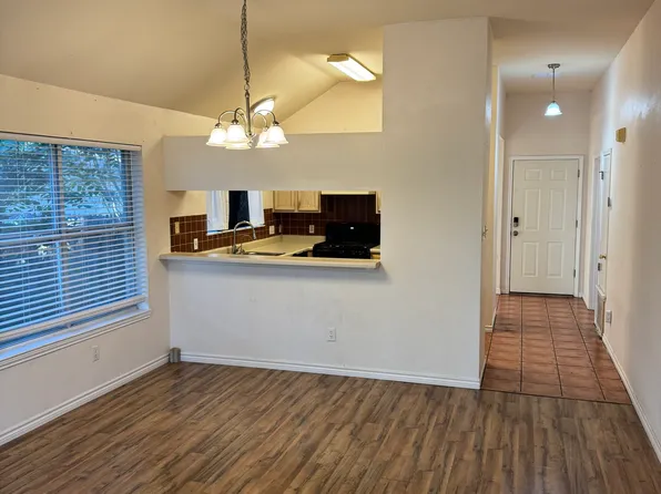 4719 Castleman Dr, Austin, TX 78725