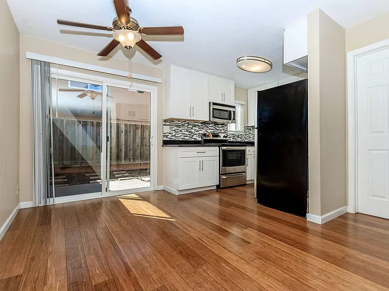 4401 Central Ave — Photo 73