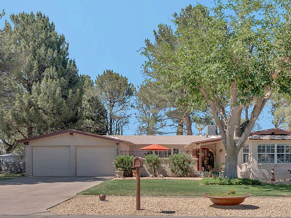 3rd image of 801 Montclair Dr