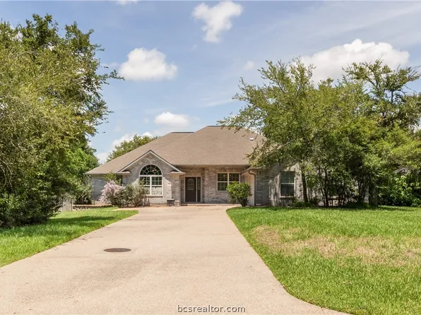 2035 Ravenstone Loop, College Station, TX 77845