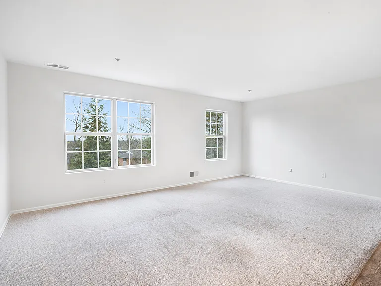 701 Tallwood Ln — Photo 14