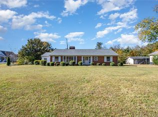 955 Main St, Yanceyville, NC 27379