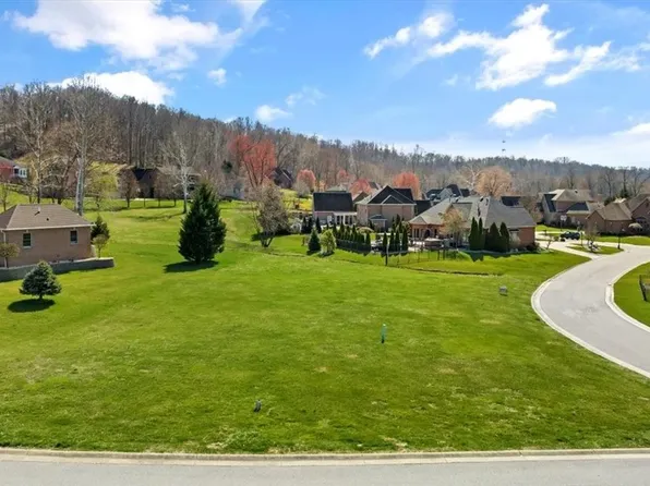 64 Alexander Dr, Williamstown, WV 26187