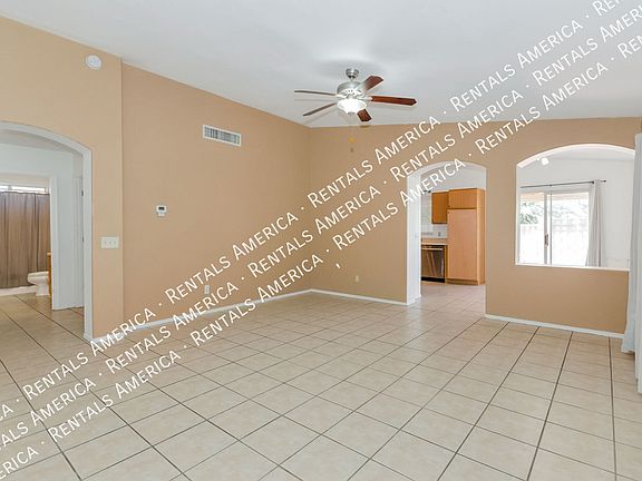 4th image of 4732 S Fenwick Dr