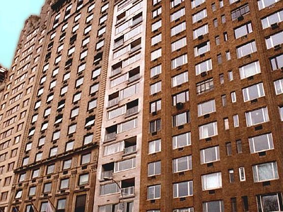 4th image of 116 Central Park S APT 4D